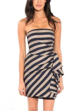 BCBGMaxAzria Navy Blue Beige Strapless Cocktail Dress